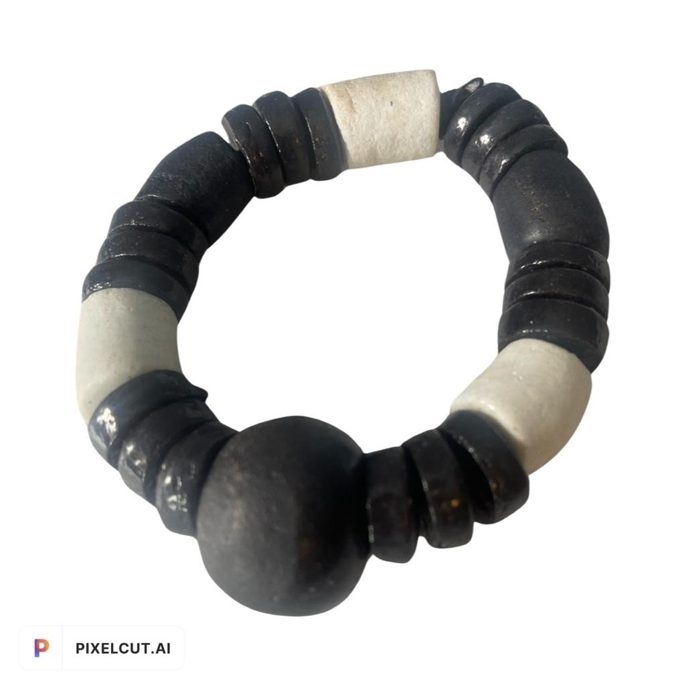 Men’s Beaded Bracelet - Picture 1 of 4